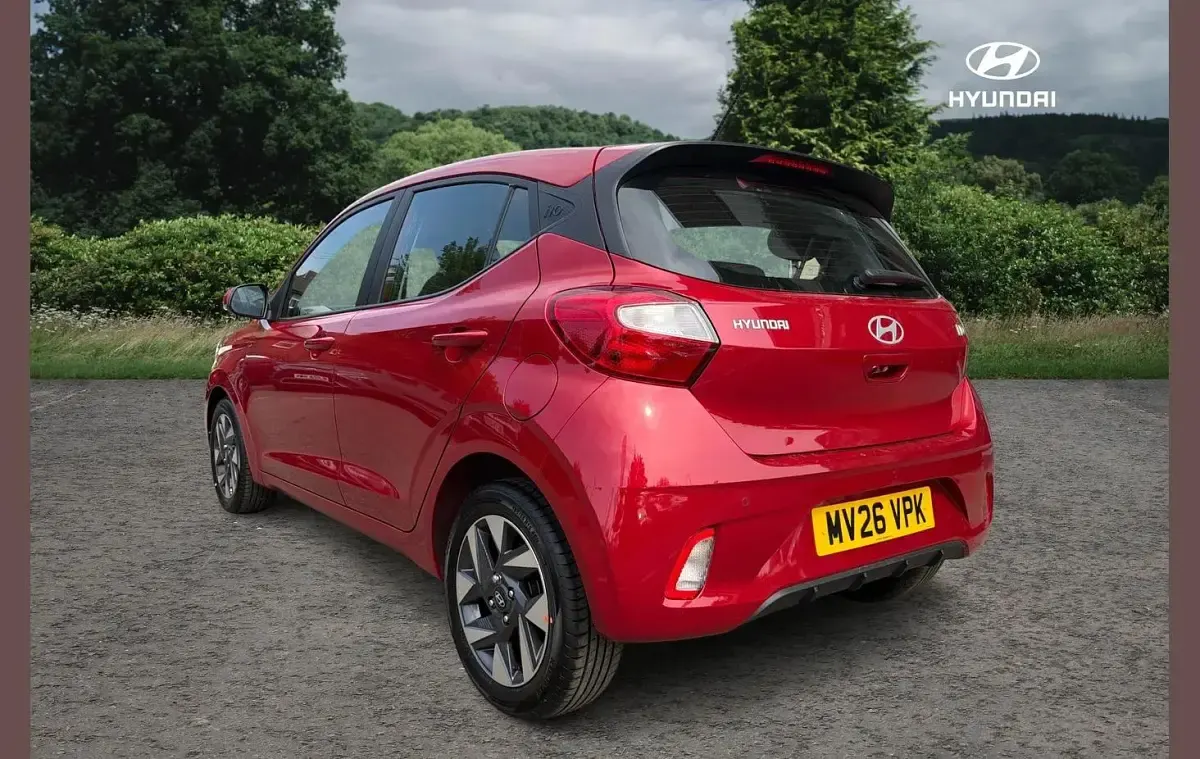 New Hyundai i10 Advanced 61 HP (44 kW) 2026 Red Hatchback