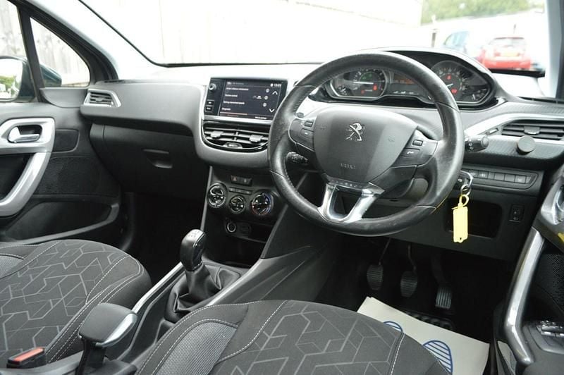 Image 2/4