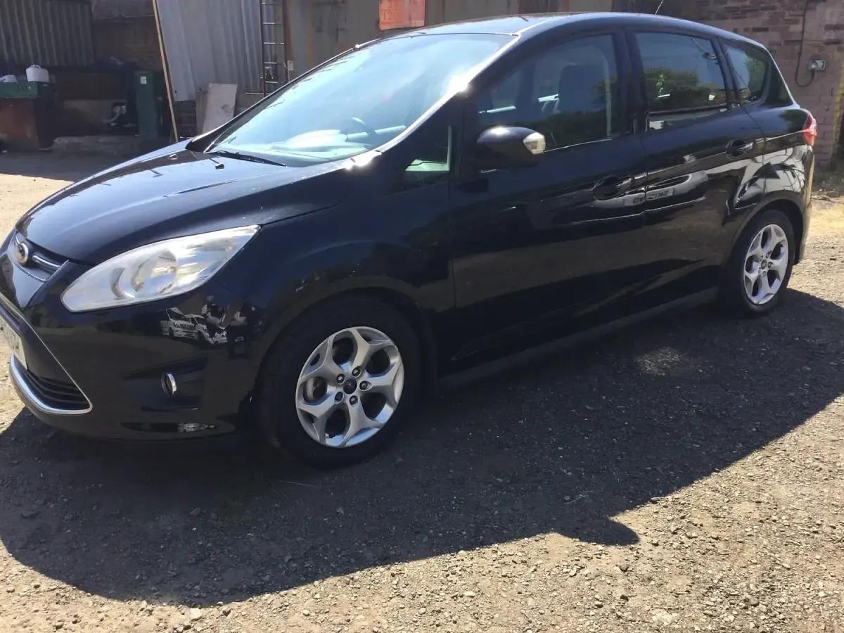 Used Ford C-MAX Zetec 2013 Black MPV