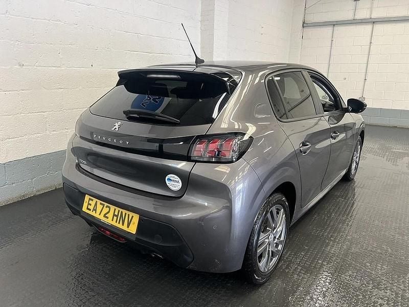 Used Peugeot 208 Active+ 101 HP (74 kW) 2022 Grey Hatchback