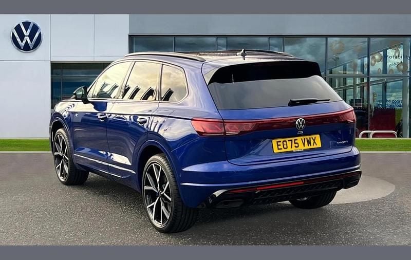 Used VW Touareg R 462 HP (339 kW) 2025 Lapiz blue SUV