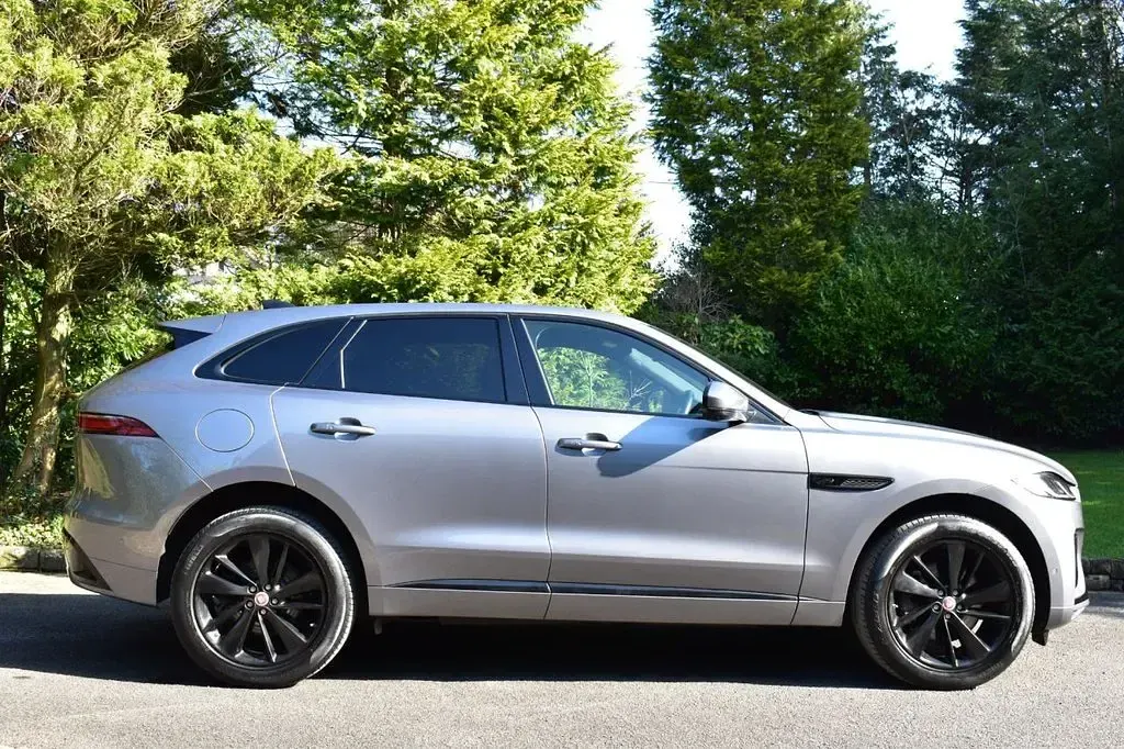 Used Jaguar F-Pace R-Dynamic 250 HP (183 kW) 2021 Grey SUV