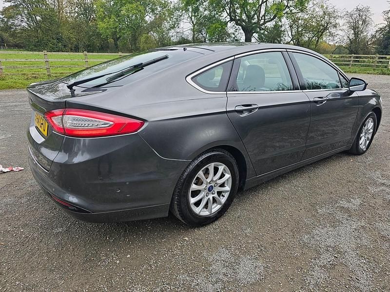 Used Ford Mondeo Titanium 150 HP (110 kW) 2014 Grey Hatchback