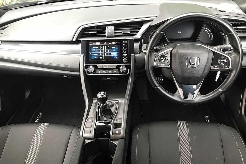 Used Honda Civic SR 126 HP (92 kW) 2021 Polished metal