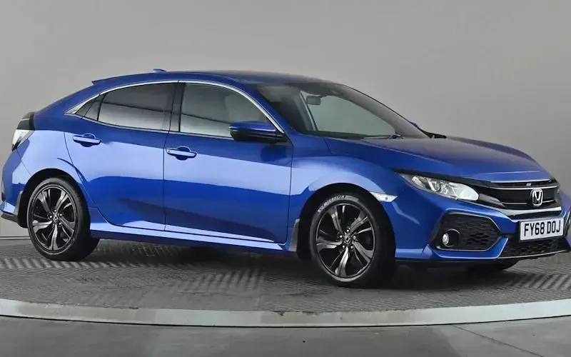 Second-hand Honda Civic SR 126 CP (92 kW) 2022 Hatchback