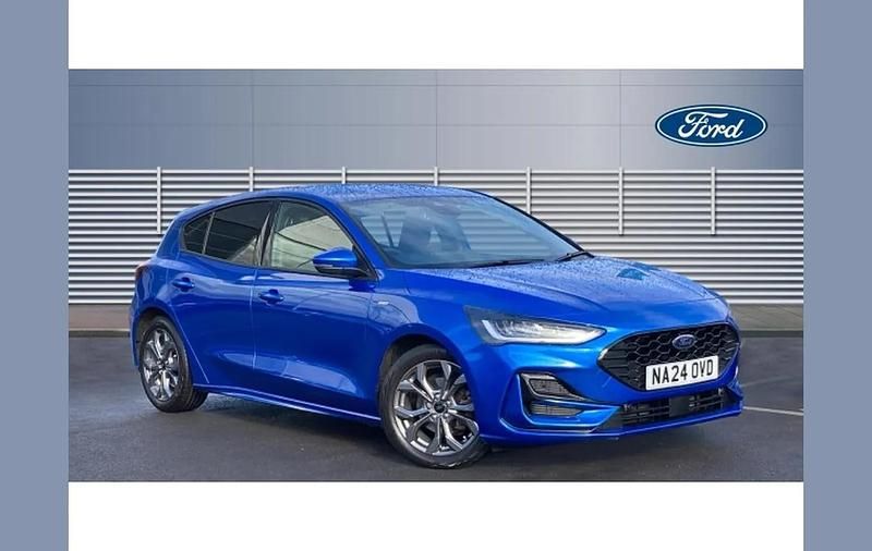 Used Ford Focus ST-Line 125 HP (91 kW) 2024 Blue Hatchback