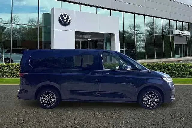Used VW Multivan Style 218 HP (160 kW) 2023 Blue MPV