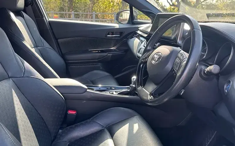 Used Toyota C-HR 122 HP (89 kW) 2019 Blue SUV