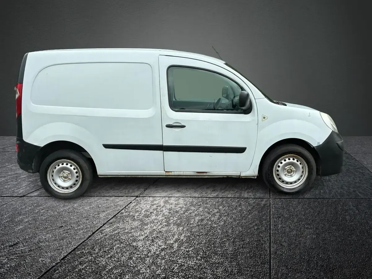 Used Renault Kangoo 2009 White MPV
