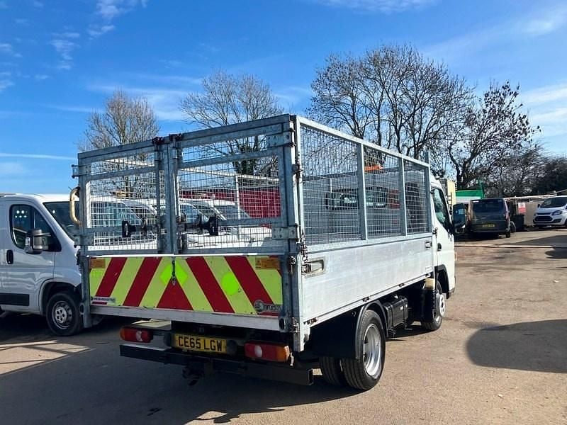 Used Mitsubishi Canter 130 HP (95 kW) 2015 White
