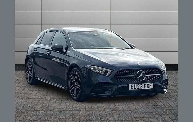 Used Mercedes A180 Executive 134 HP (98 kW) 2023 Blue Hatchback