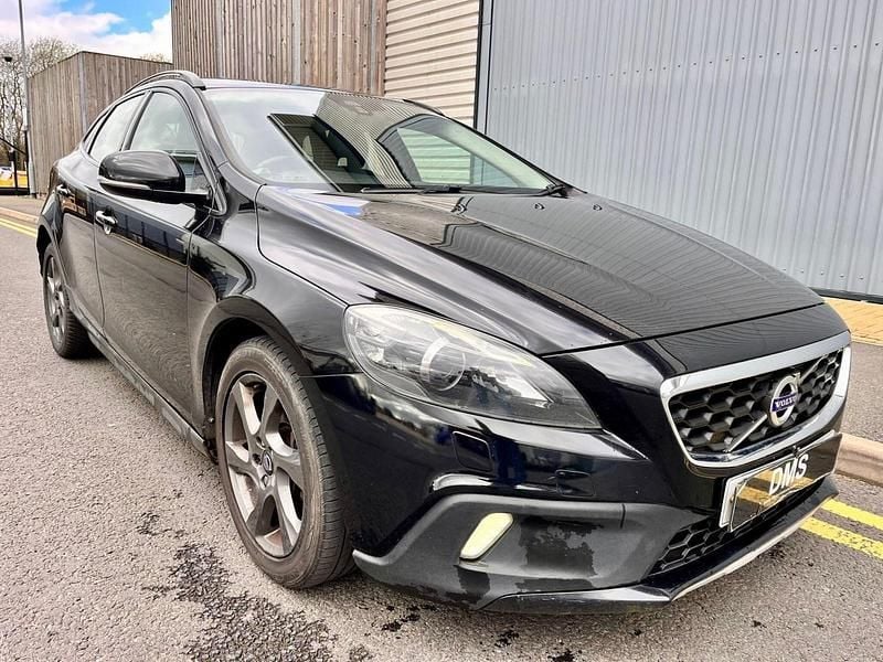 Used Volvo V40 2015 Black Hatchback