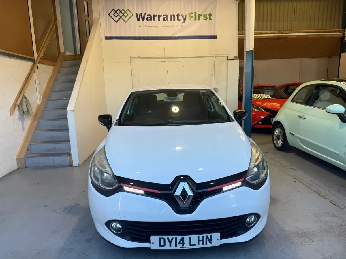 Usado Renault Clio IV Dynamique 90 HP (66 kW) 2014 Branco Citadino