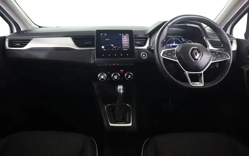 Used Renault Captur SE 143 HP (105 kW) 2022 White SUV