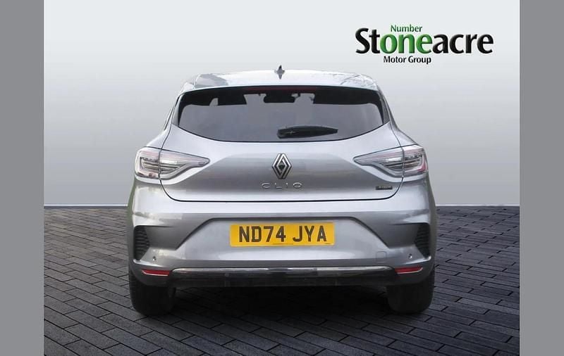 Used Renault Clio V Techno 140 HP (102 kW) 2024 Grey Hatchback