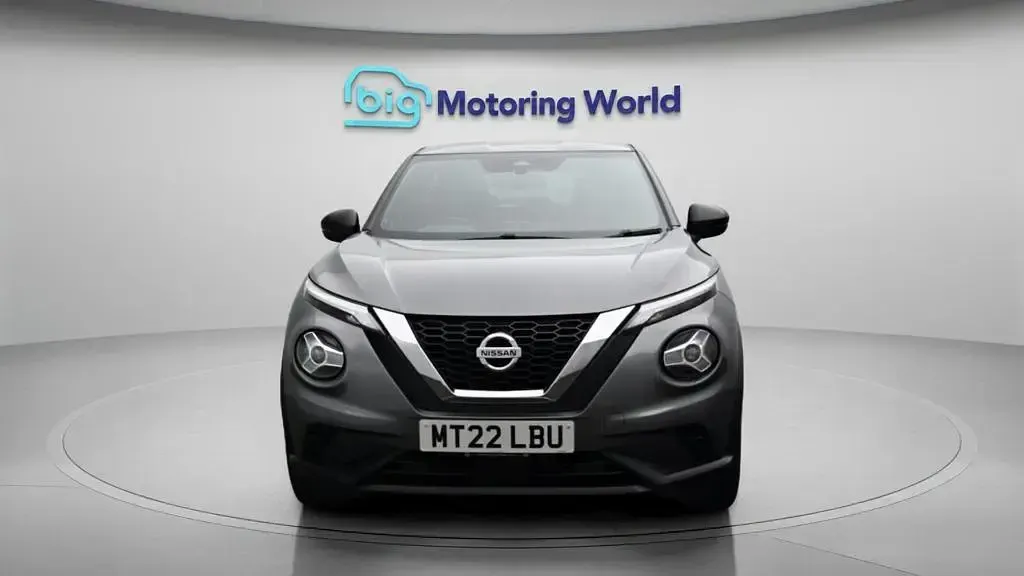Used Nissan Juke N-Connecta 114 HP (83 kW) 2022 Grey SUV