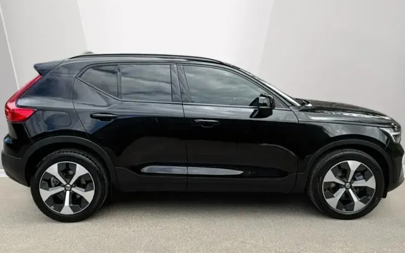 Used Volvo XC40 Plus 197 HP (144 kW) 2026 SUV