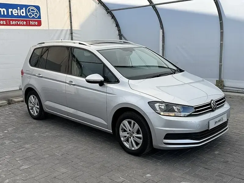 Used VW Touran Family 150 HP (110 kW) 2022 Silver MPV