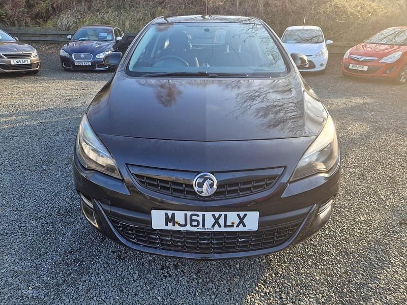 Used Vauxhall Astra SRi 115 HP (84 kW) 2011 Black Hatchback