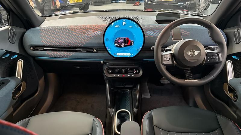 New Mini Aceman 133 kW (181 HP) 2025 Black SUV