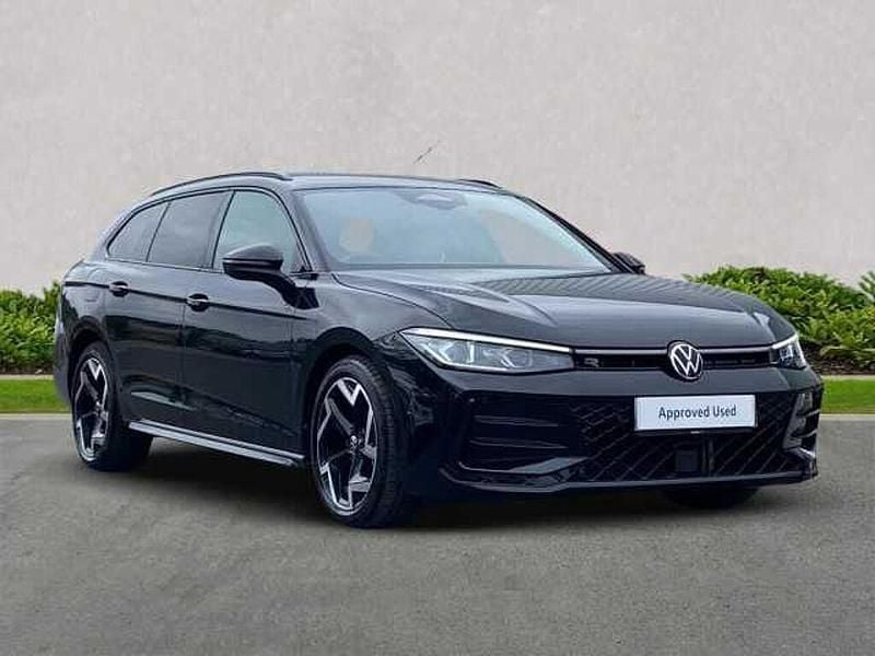 Used 2024 VW Passat R-line | £33,299 - Image 1/4