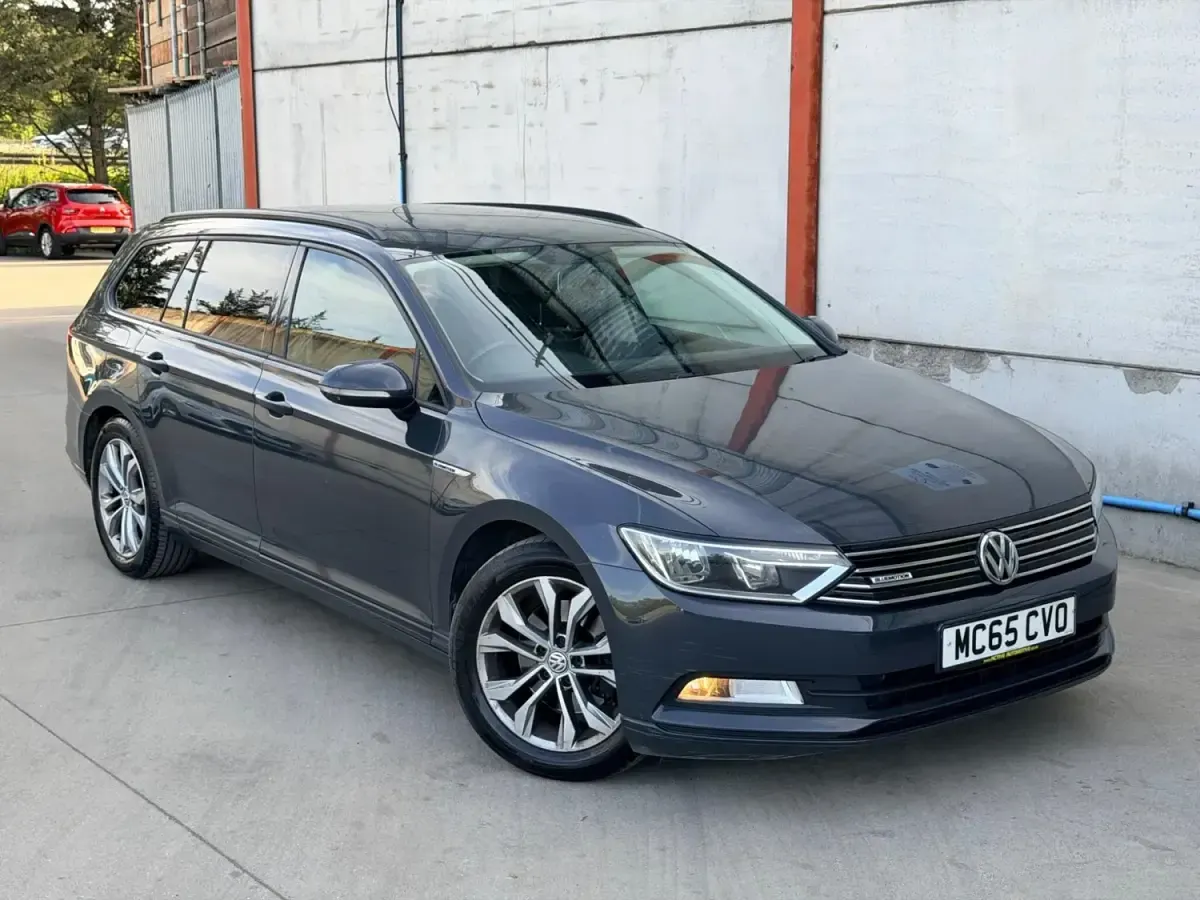 Usado VW Passat S 120 CV (88 kW) 2016 Gris Familiar