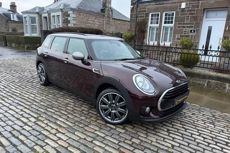 Used Mini Cooper Clubman 136 HP (100 kW) 2017 Red Estate