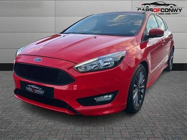 Usado Ford Focus ST-Line 140 HP (102 kW) 2018 Vermelho Citadino