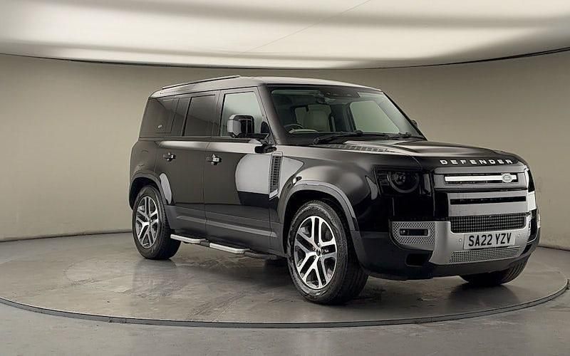 Used Land Rover Defender SE 250 HP (183 kW) 2022 Santorini black SUV