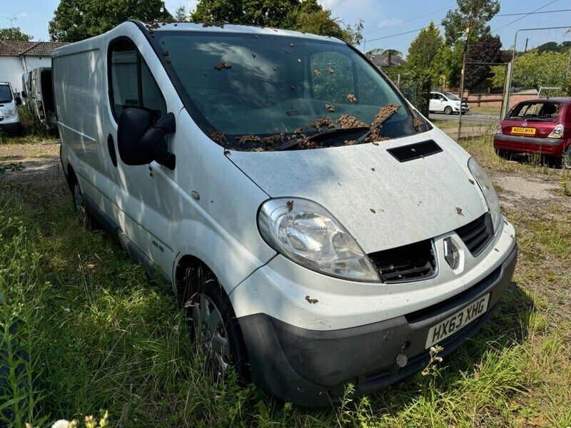 White Used 2013 Renault Trafic Van | £750 - Image 1/4