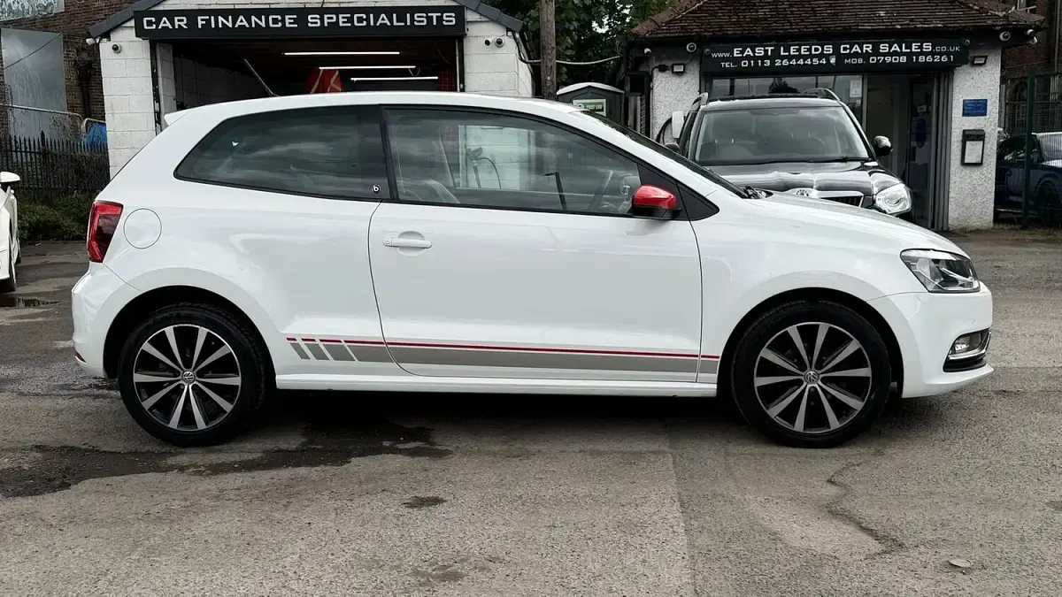 Used VW Polo Beats 90 HP (66 kW) 2017 White Hatchback
