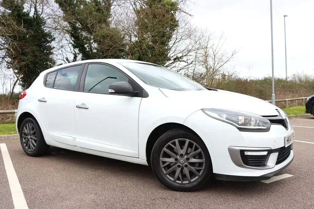 Used Renault Mégane III 110 HP (80 kW) 2014 White Hatchback