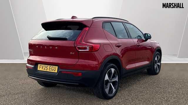 Used Volvo XC40 Plus 194 HP (142 kW) 2025 Red SUV