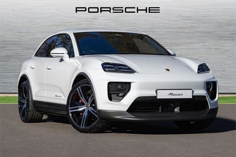 White New 2025 Porsche Macan SUV | £82,645 (Expensive) - Image 1/4
