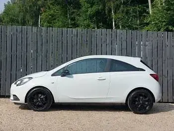 Used Vauxhall Corsa 75 HP (55 kW) 2019 White Hatchback