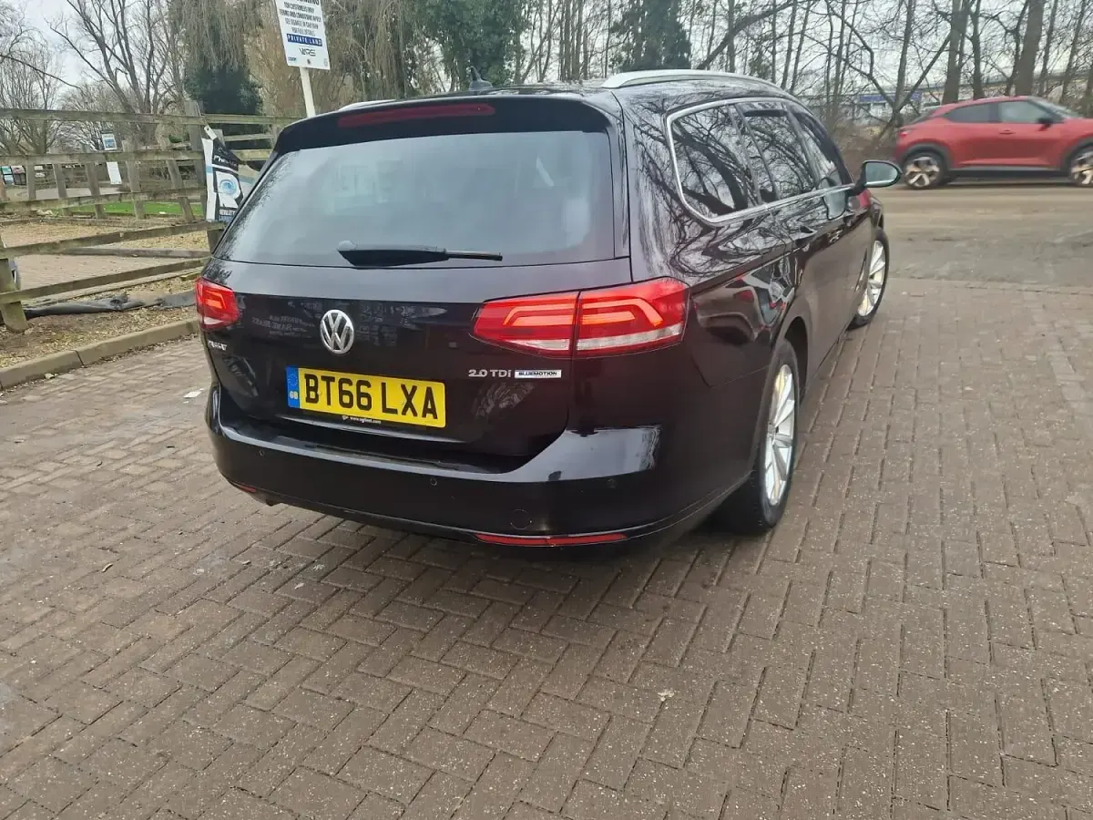 Used VW Passat Business 190 HP (139 kW) 2016 Black Estate