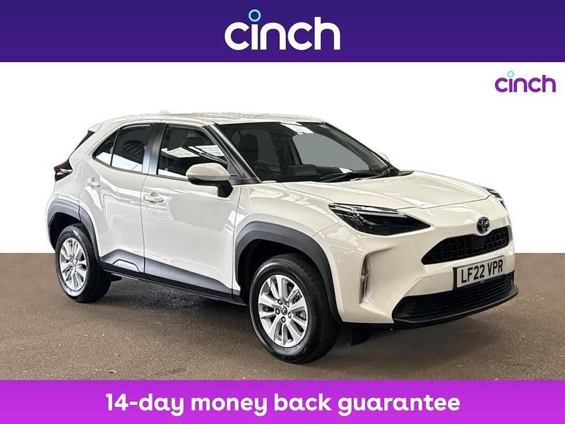 White Used 2022 Toyota Yaris Hybrid Estate | £19,439 (Good price) - Image 1/2