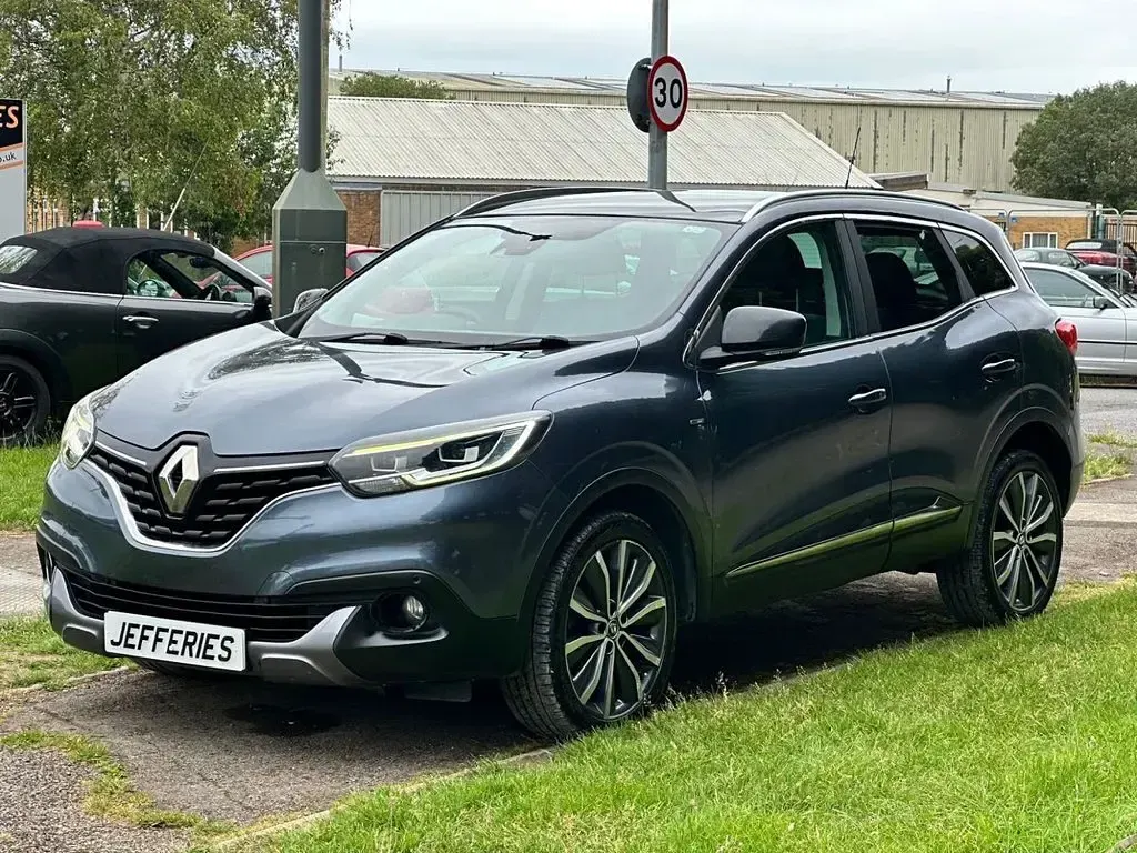 Used Renault Kadjar Signature 130 HP (95 kW) 2016 Grey SUV