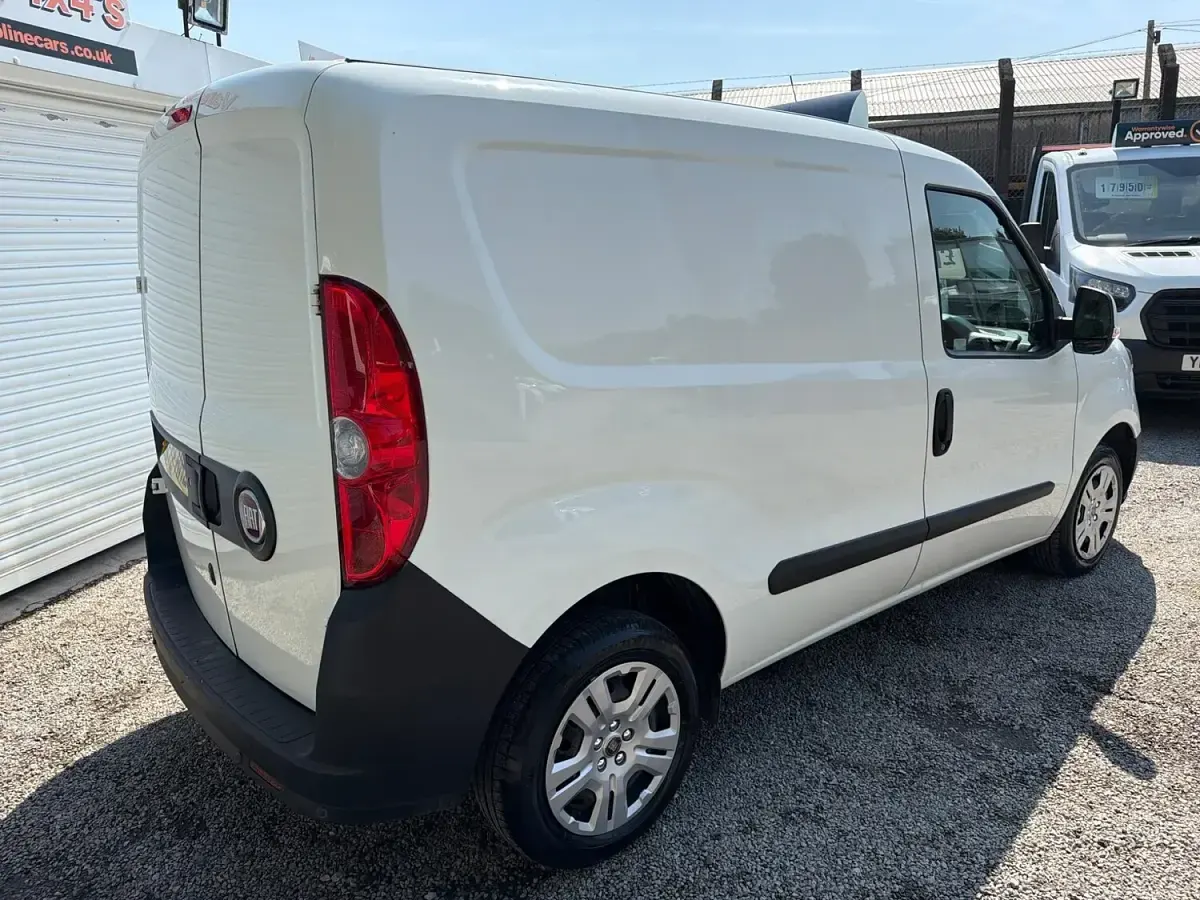 Used Fiat Doblò 2022 White MPV