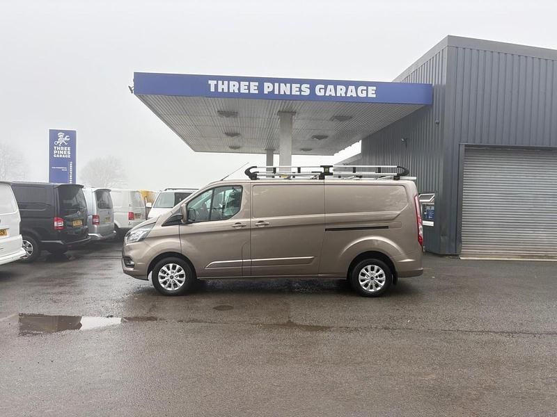 Used Ford Transit Custom Limited 130 HP (95 kW) 2021 Silver Van