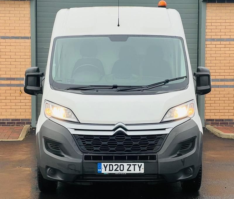 Used Citroën Relay 140 HP (102 kW) 2020 White Van