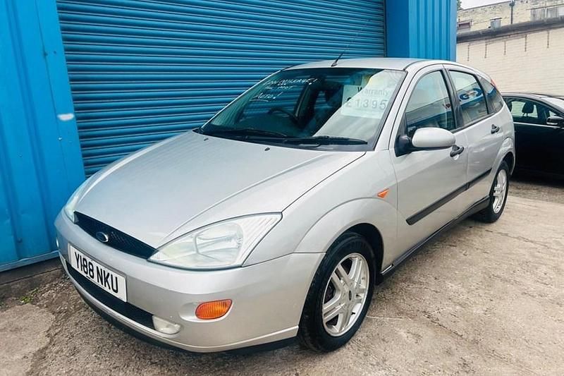 Silver Used 2001 Ford Focus Zetec Hatchback | £1,395 (A bit pricey) - Image 1/1