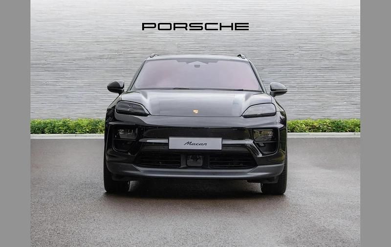 Used Porsche Macan 264 kW (360 HP) 2025 Black SUV