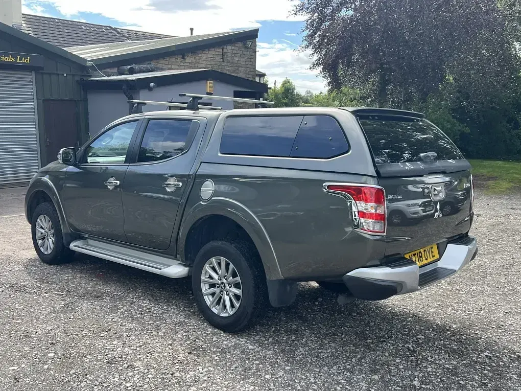 Used Mitsubishi L200 2018 Green Pickup