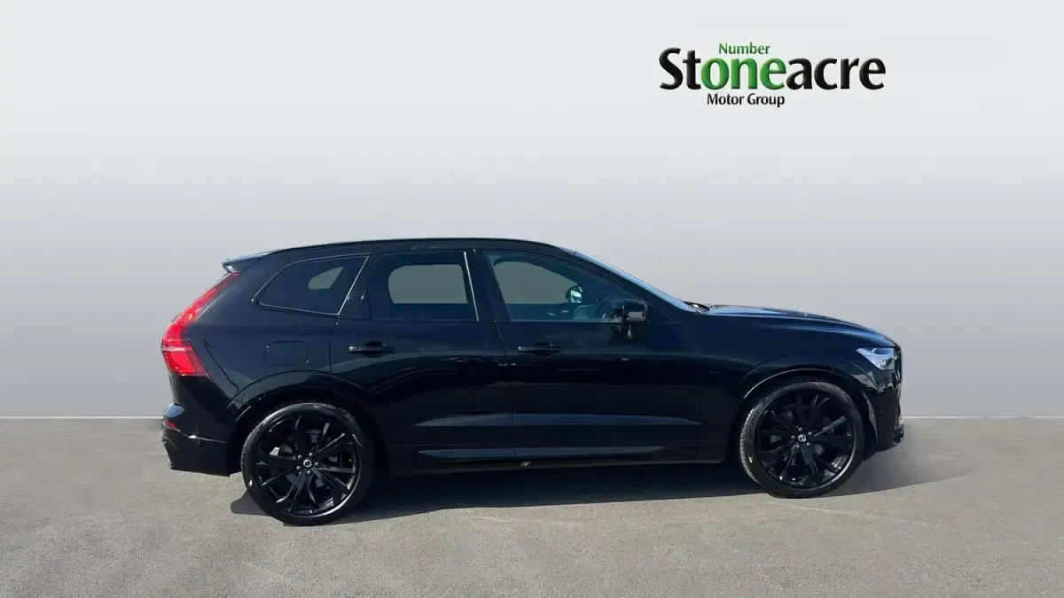 Used Volvo XC60 Ultra 250 HP (183 kW) 2025 Black SUV