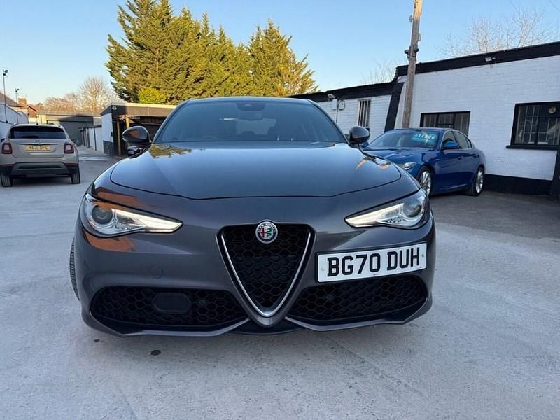 Used Alfa Romeo Giulia Saloon Edizione Speciale 190 HP (139 kW) 2020 Grey Sedan