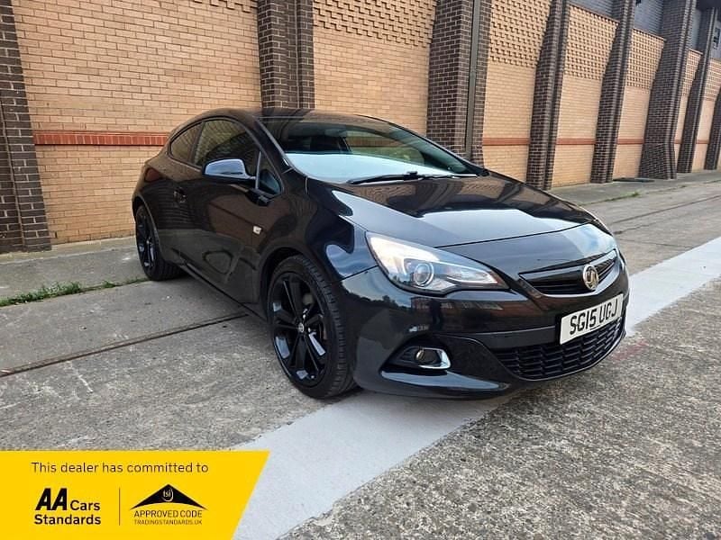 Black Used 2015 Vauxhall Astra GTC Edition Hatchback | £4,799 (Fair price) - Image 1/3