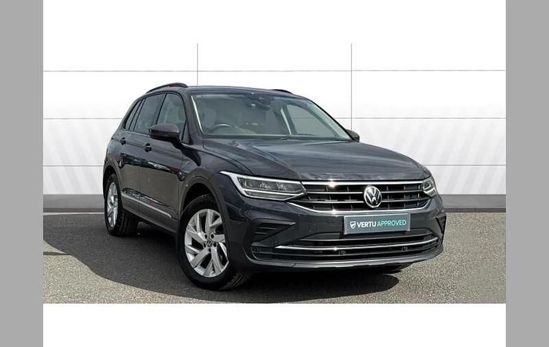 Used VW Tiguan Life 150 HP (110 kW) 2021 Grey SUV