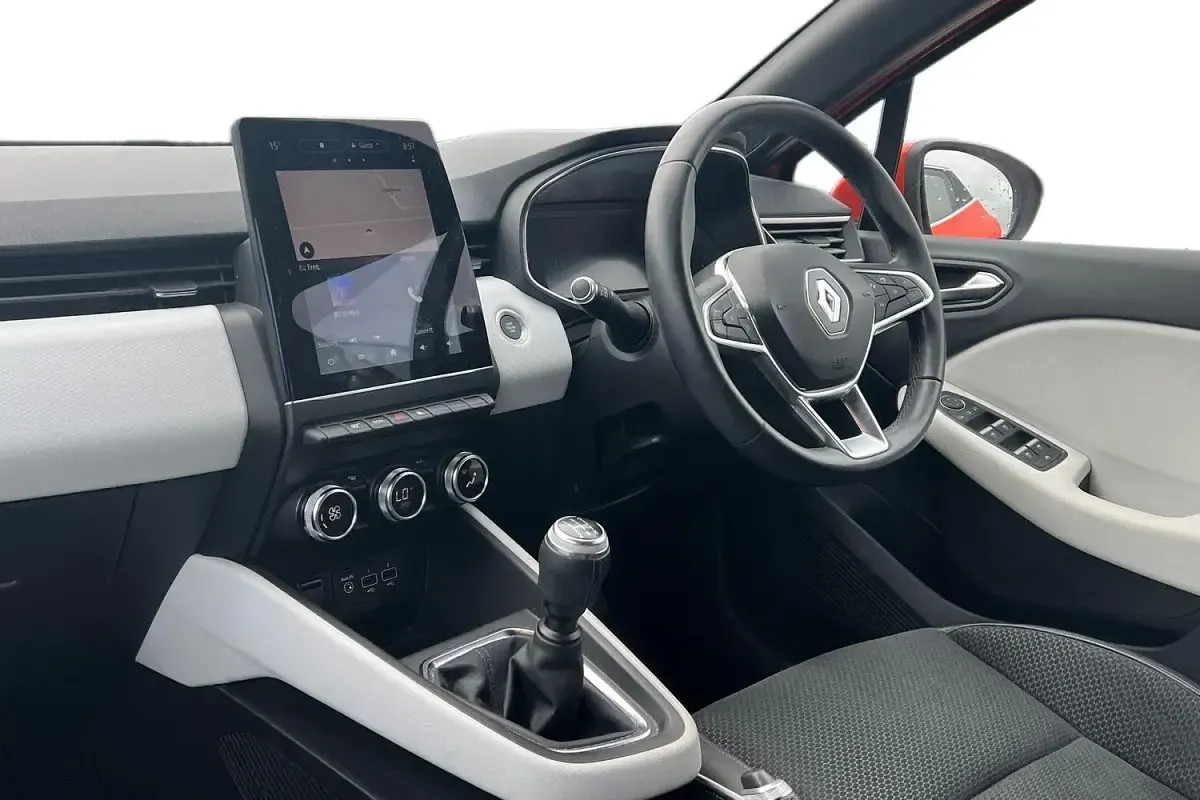 Used Renault Clio Version S 101 HP (74 kW) 2020 Orange Hatchback