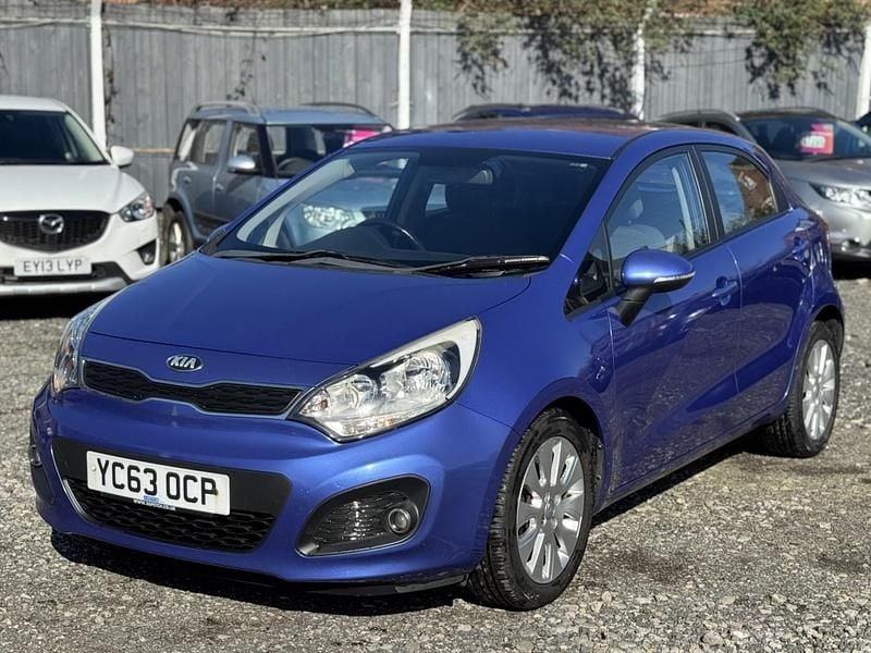Used Kia Rio 107 HP (78 kW) 2013 Blue Hatchback
